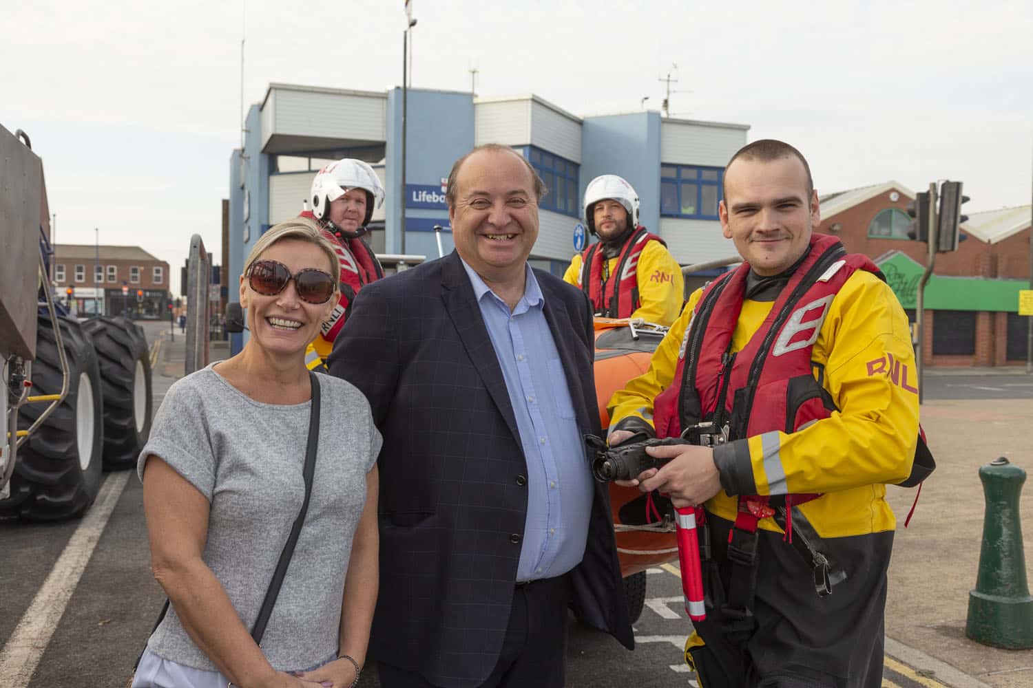 Presenting Thermal Imaging Camera to Redcar RNLI Pic 1 IMG_6208